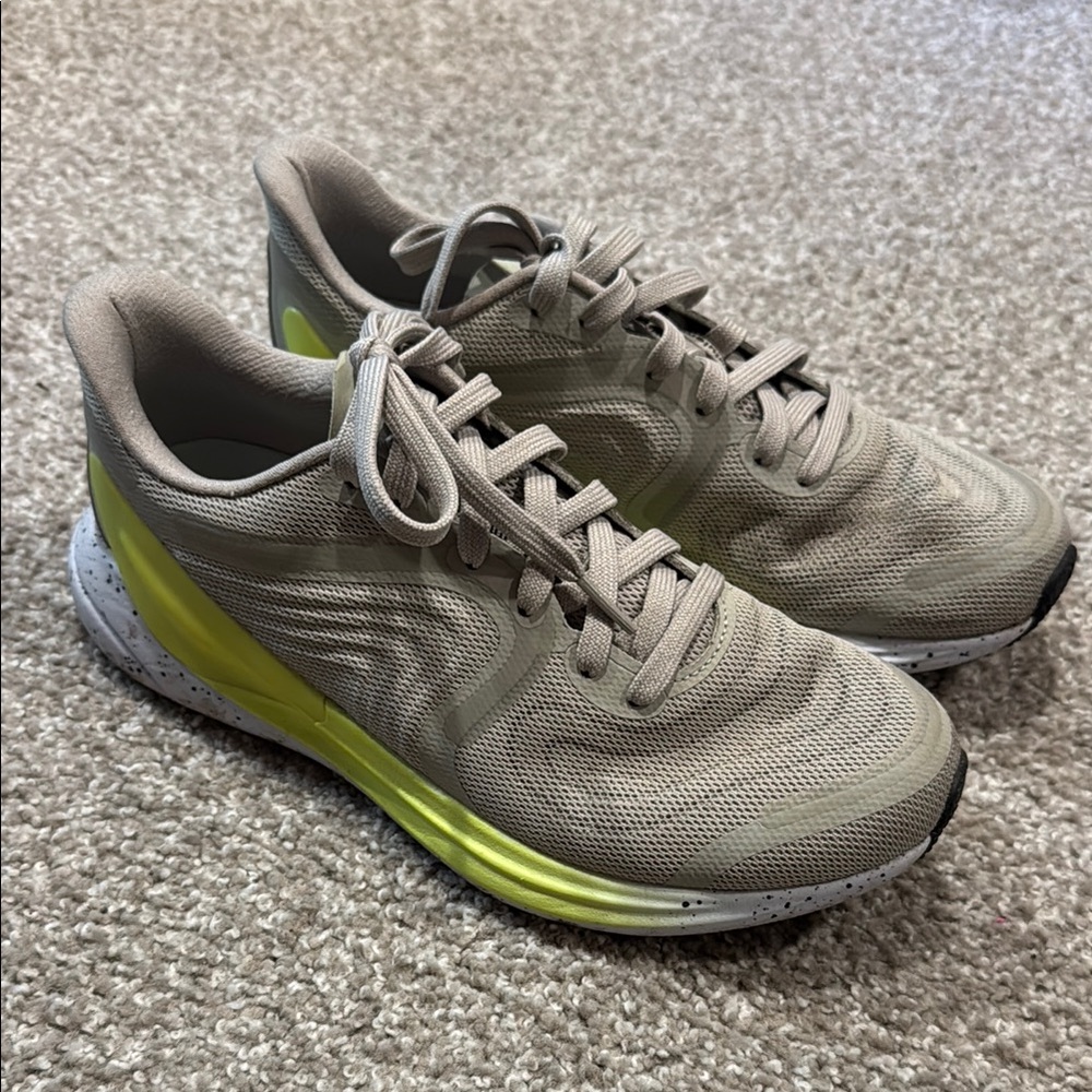 Lululemon blissfeel running shoes. Size 9